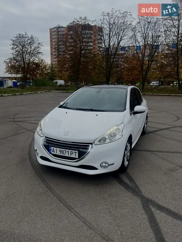 2013 peugeot 208