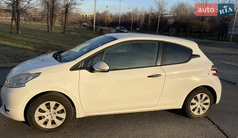 2013 peugeot 208