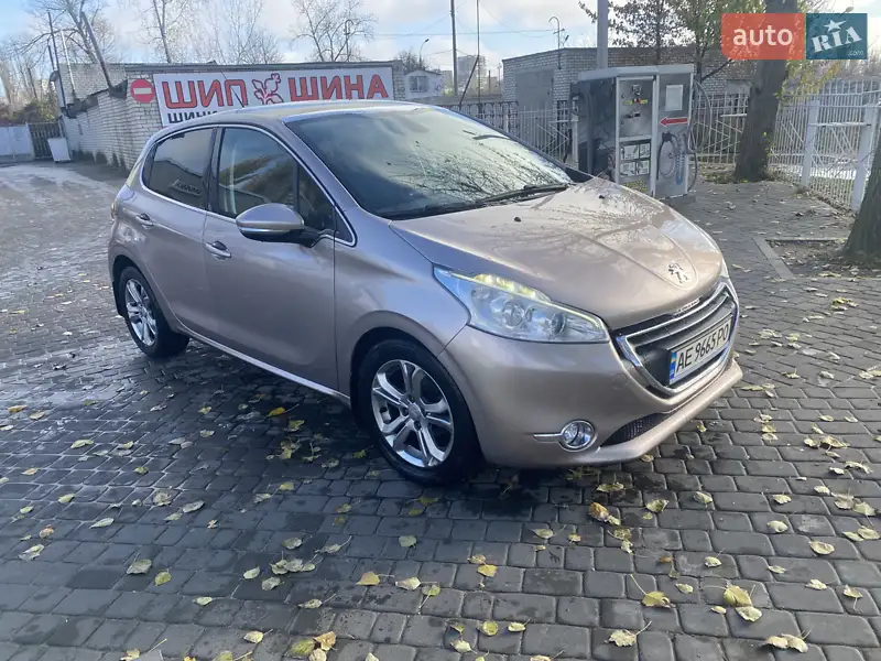 2015 peugeot 208