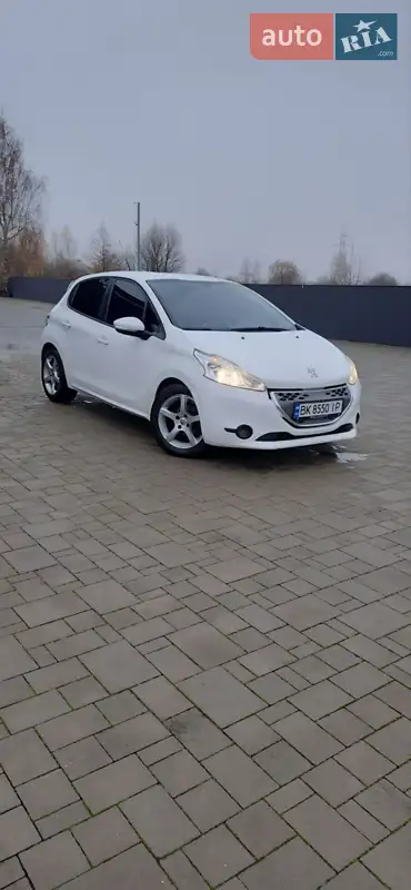 2012 peugeot 208