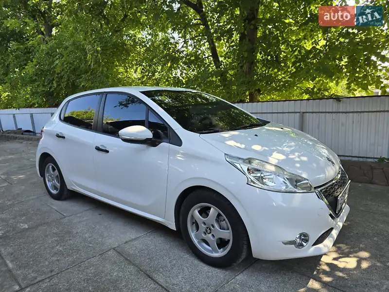 2014 peugeot 208