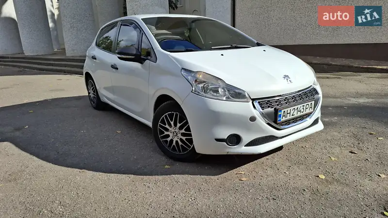 2012 peugeot 208