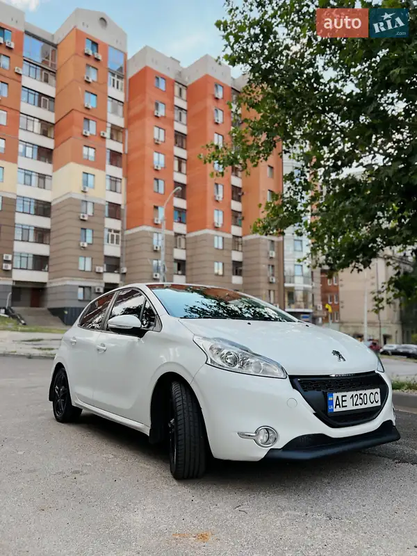 2013 peugeot 208
