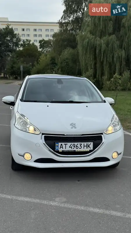 2014 peugeot 208