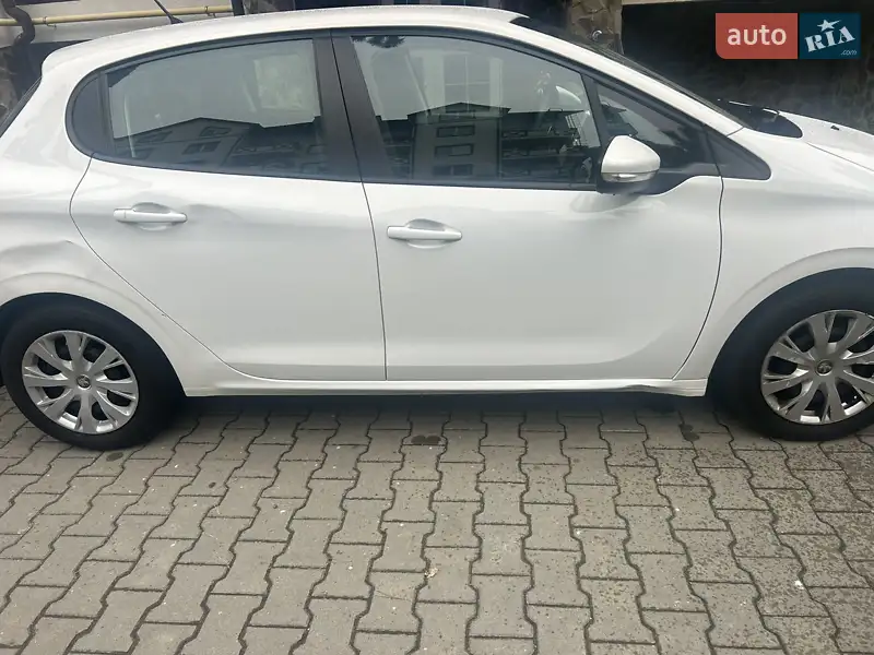 2016 peugeot 208