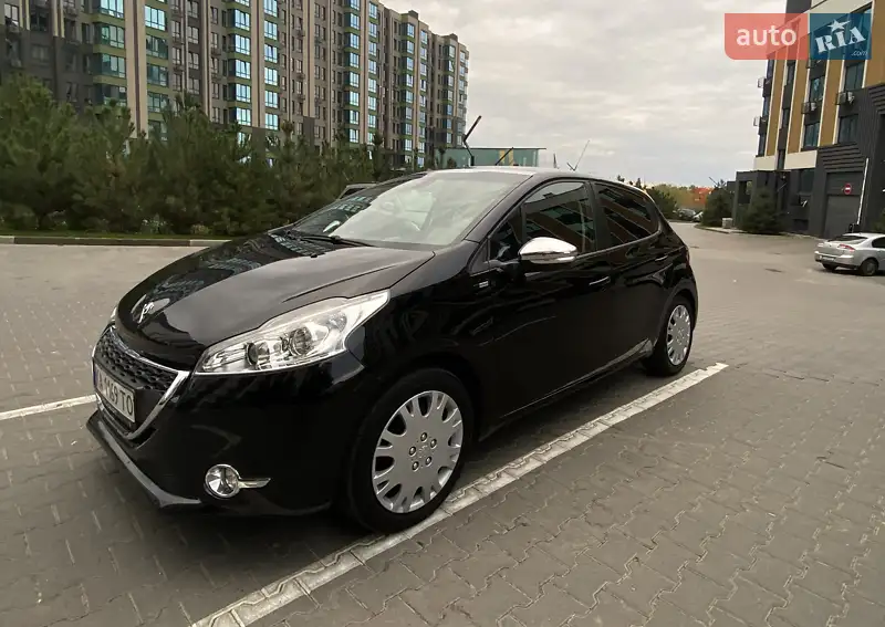 2015 peugeot 208