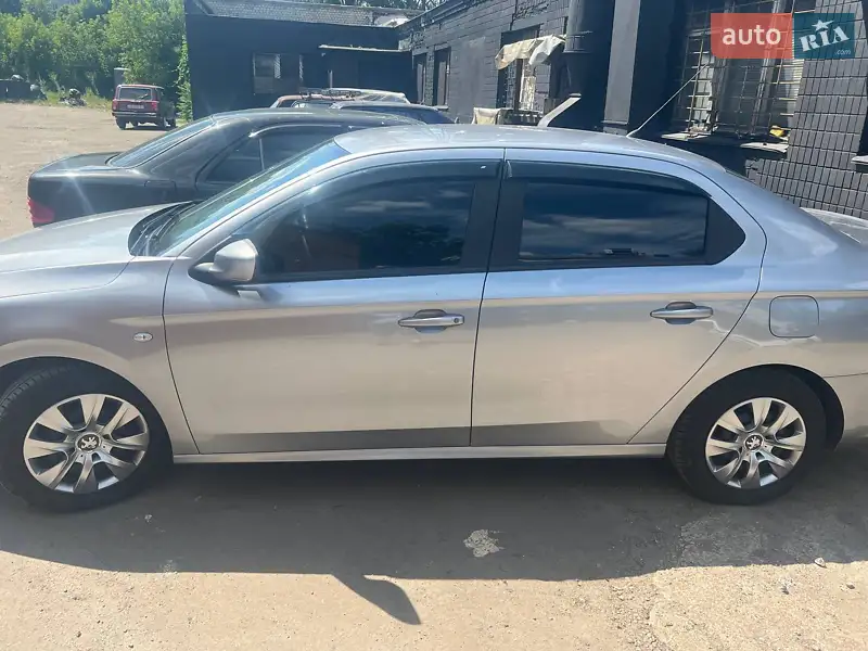 2018 peugeot 301