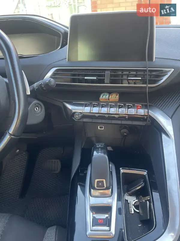 2018 peugeot 5008