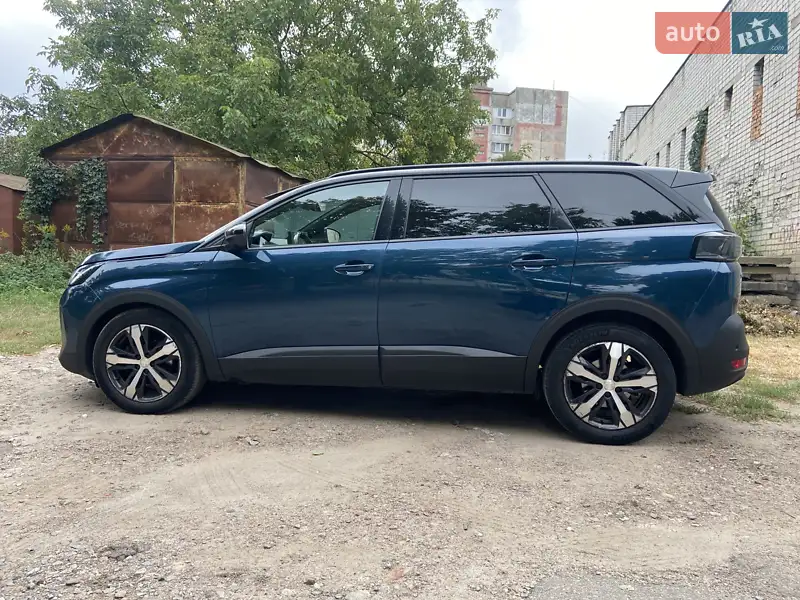 2022 peugeot 5008