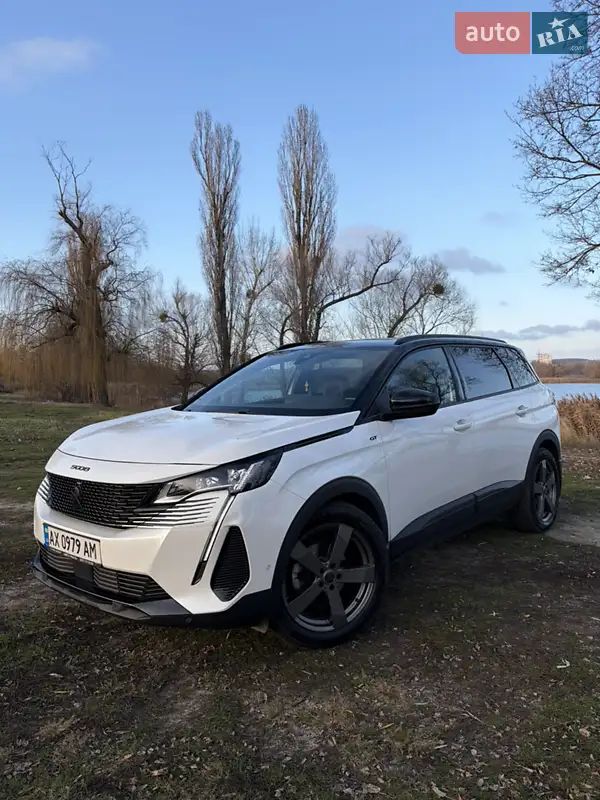 2023 peugeot 5008