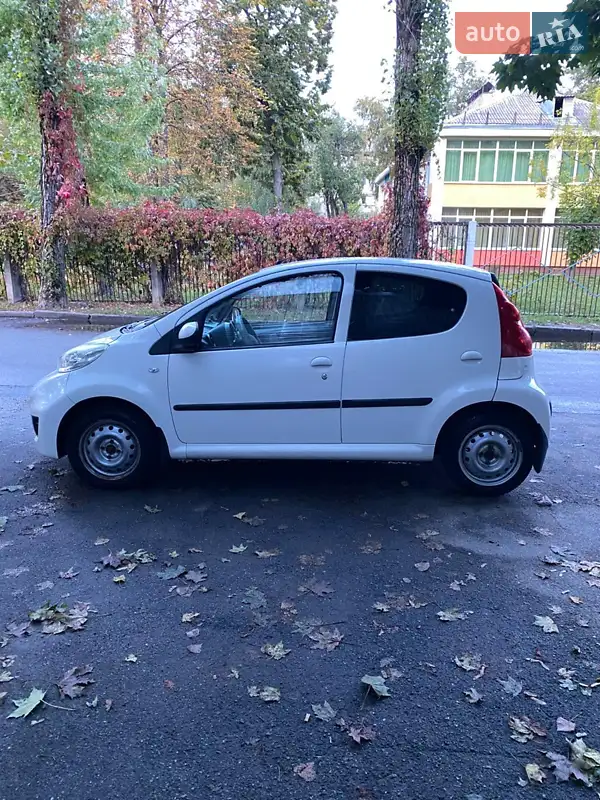 2011 peugeot 107