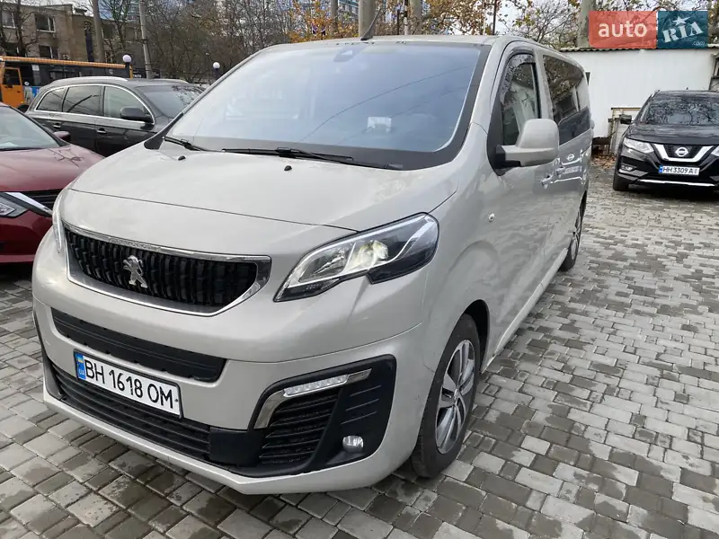 2017 peugeot expert-traveller