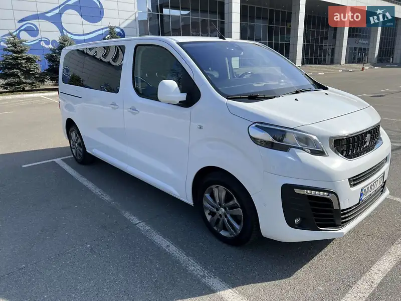 2018 peugeot traveller