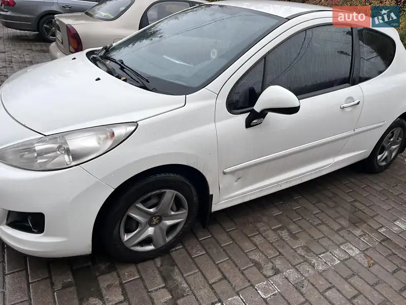 2012 peugeot 207