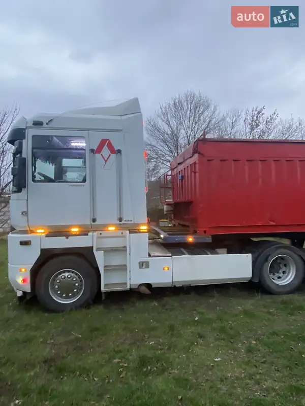 2004 renault magnum 440