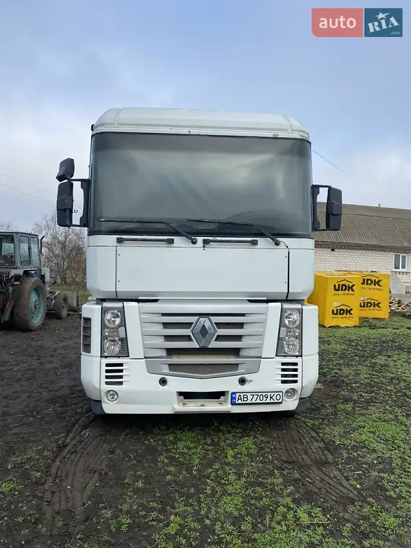 2004 renault magnum 480