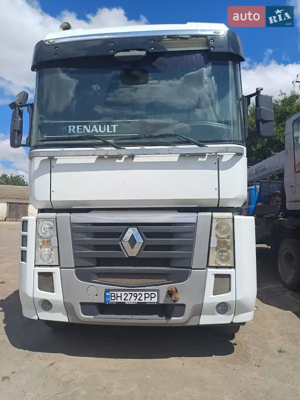 2009 renault magnum