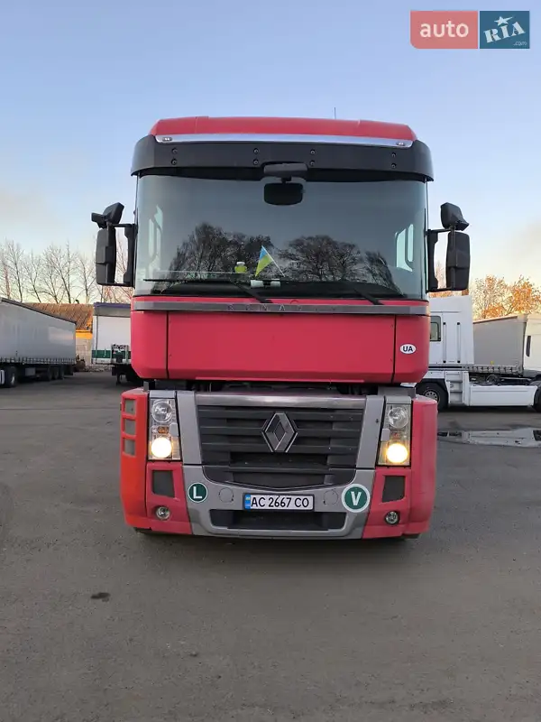 2010 renault magnum-480