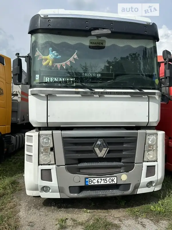 2012 renault magnum