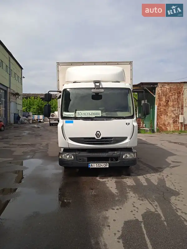 2012 renault midlum