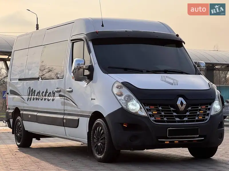2018 renault master