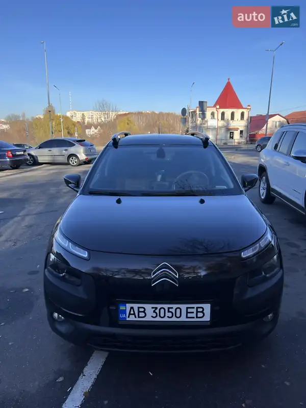 2015 citroen c4-cactus