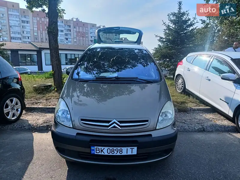 2010 citroen xsara-picasso