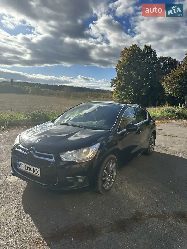 2011 citroen ds4
