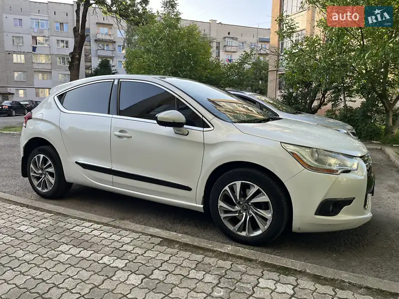 2013 citroen ds4