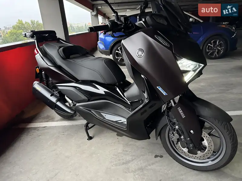 2024 yamaha x-max 300