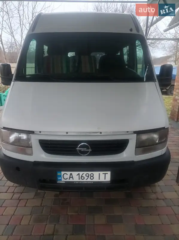 2001 opel movano