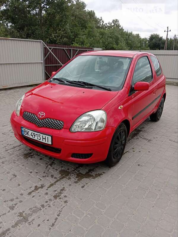 2005 toyota yaris