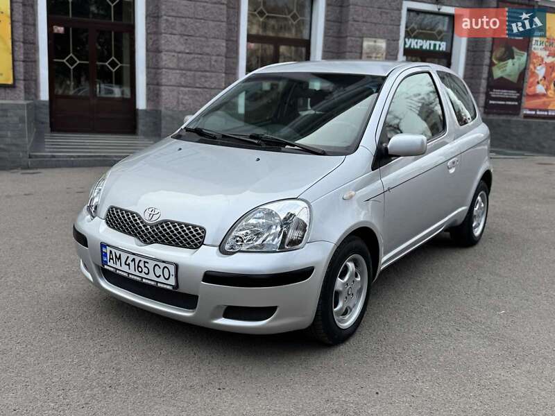 2005 toyota yaris