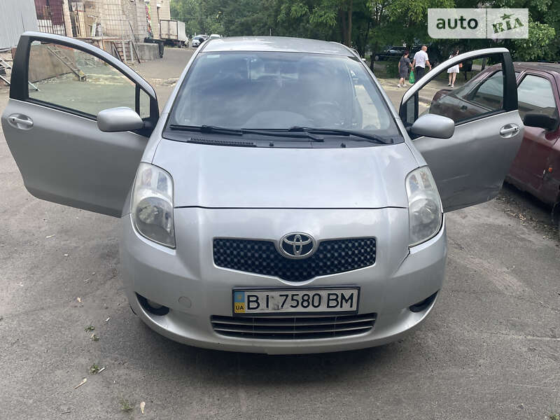 2006 toyota yaris