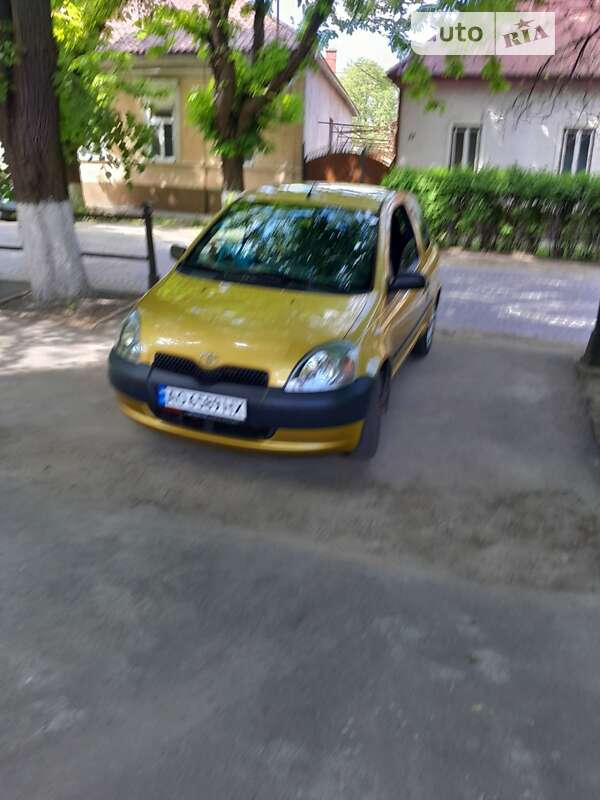 2001 toyota yaris