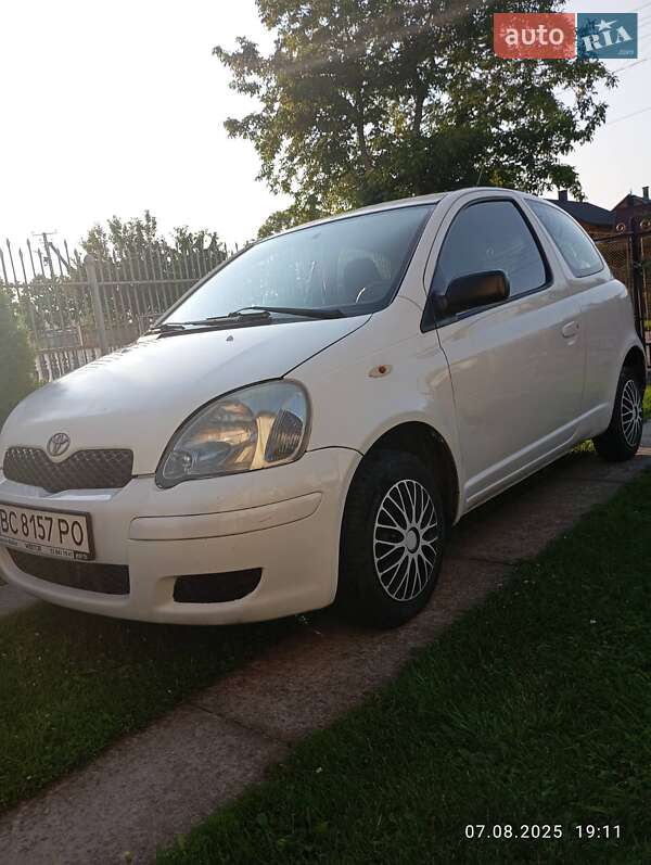 2003 toyota yaris