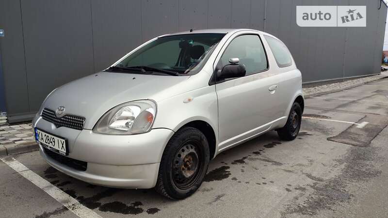 2002 toyota yaris