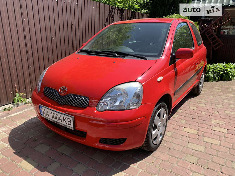 2005 toyota yaris