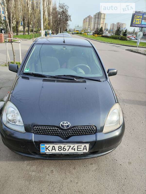 2002 toyota yaris