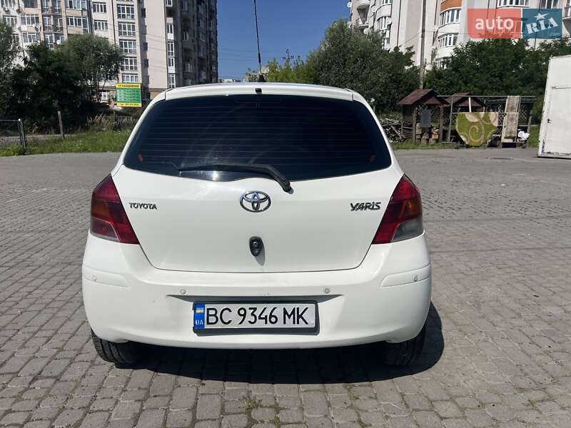 2008 toyota yaris