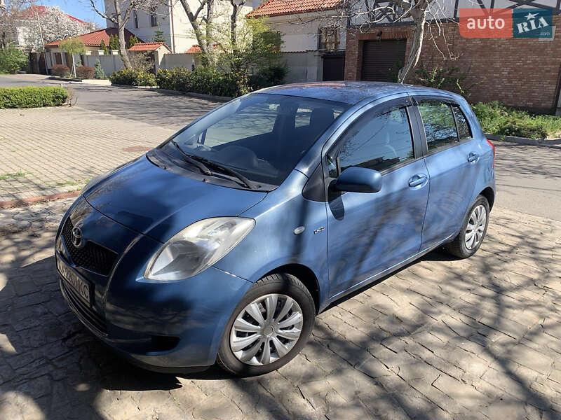 2006 toyota yaris