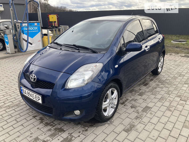 2010 toyota yaris