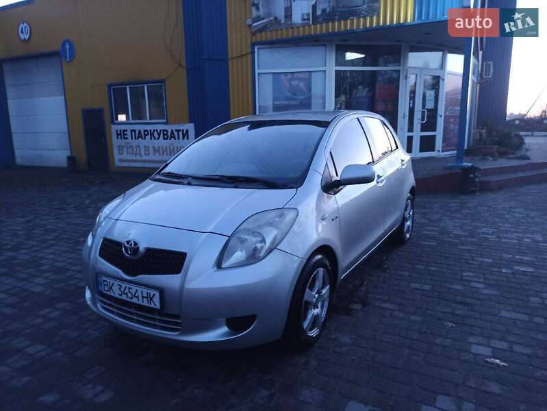 2007 toyota yaris