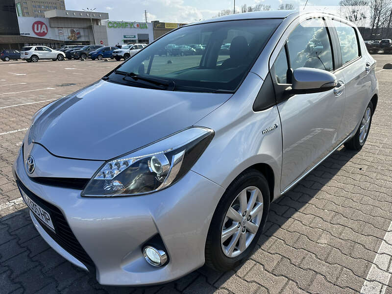 2013 toyota yaris