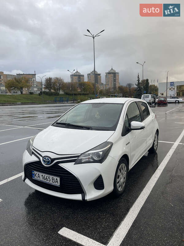 2015 toyota yaris