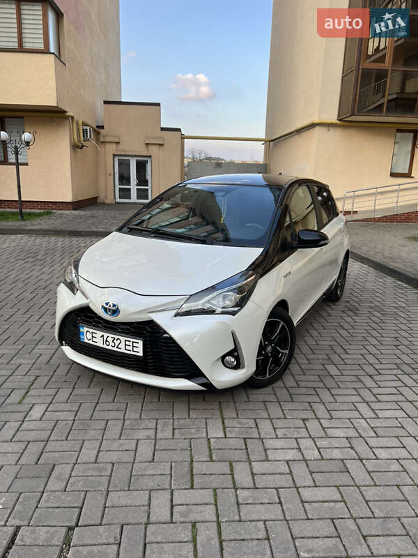 2018 toyota yaris hybrid