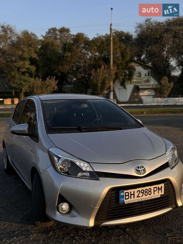 2013 toyota yaris