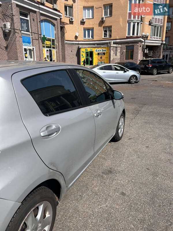 2014 toyota yaris