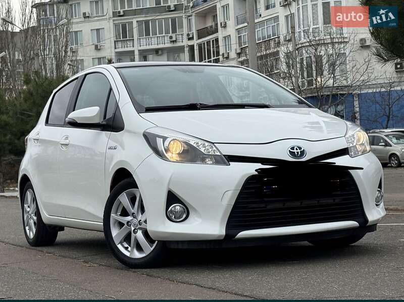 2012 toyota yaris