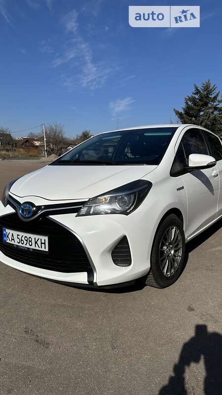 2015 toyota yaris
